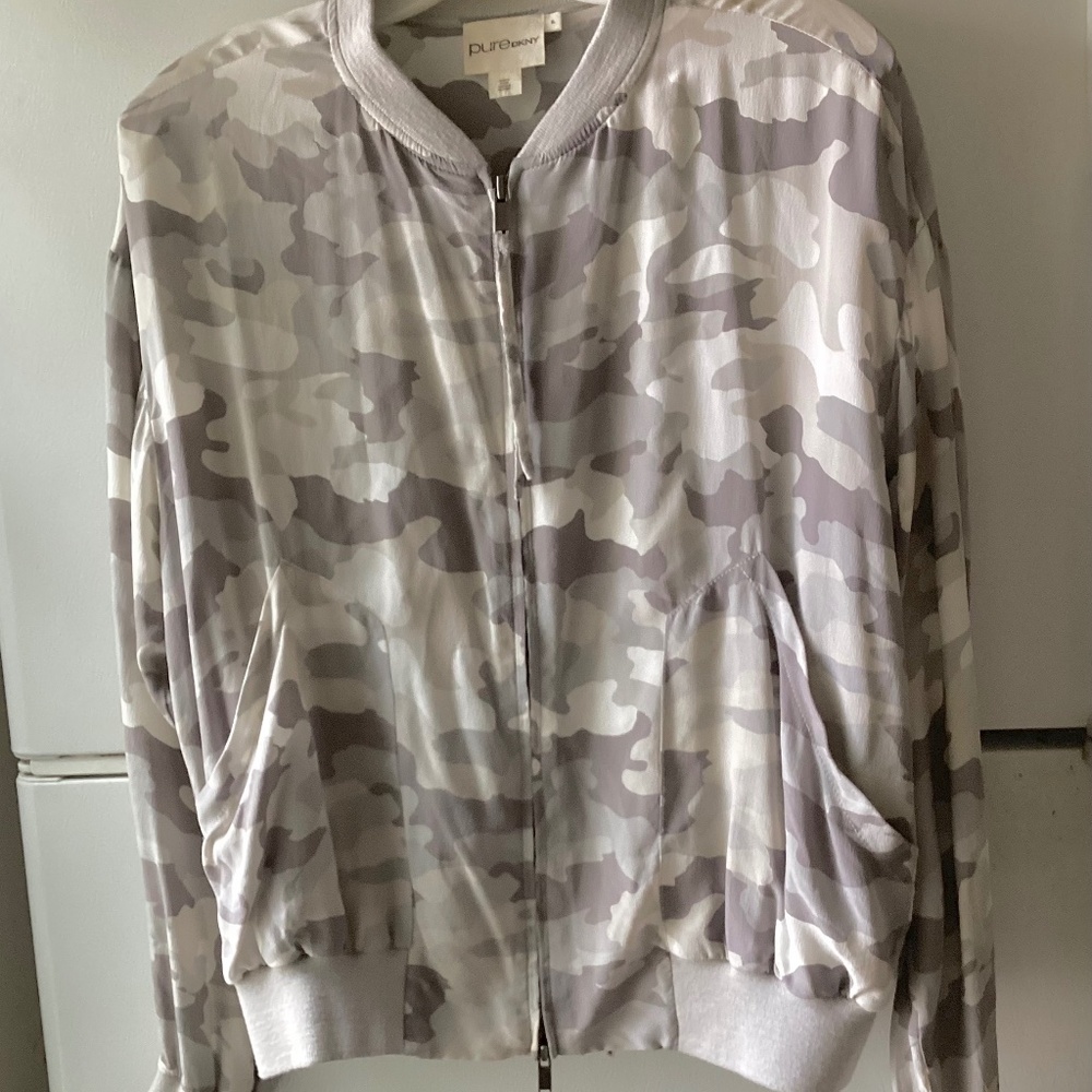 Pure DKNY silk camouflage military print soft lightweight long sleeve zip up top